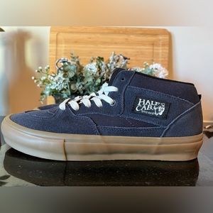 Vans half cab skate shoes size 10.5 navy/gum color NEW WITHOUT TAGS